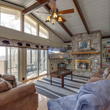 Bear View Chalet, 3 Bedroom, Pool, Pets, Arcades, Wifi, Hot Tub, Sleeps 12 Gatlinburg Dış mekan fotoğraf