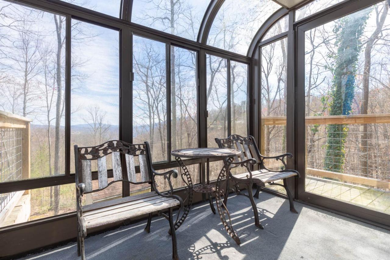 Bear View Chalet, 3 Bedroom, Pool, Pets, Arcades, Wifi, Hot Tub, Sleeps 12 Gatlinburg Dış mekan fotoğraf