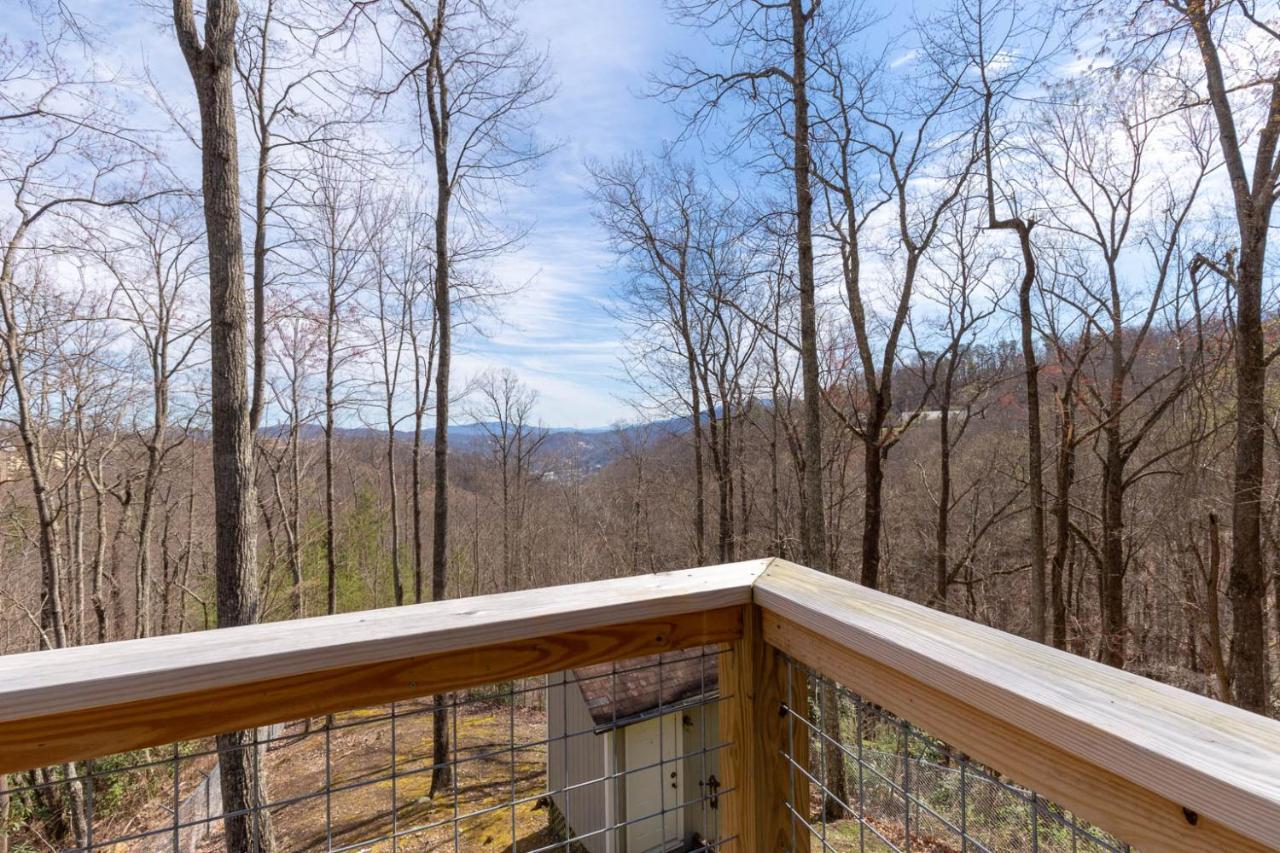 Bear View Chalet, 3 Bedroom, Pool, Pets, Arcades, Wifi, Hot Tub, Sleeps 12 Gatlinburg Dış mekan fotoğraf