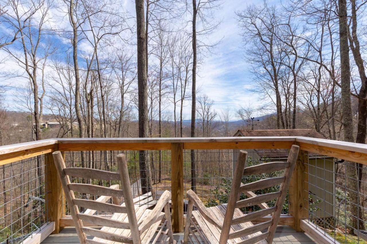 Bear View Chalet, 3 Bedroom, Pool, Pets, Arcades, Wifi, Hot Tub, Sleeps 12 Gatlinburg Dış mekan fotoğraf