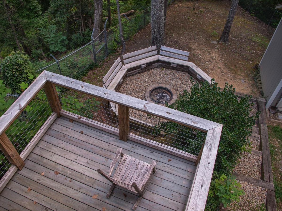 Bear View Chalet, 3 Bedroom, Pool, Pets, Arcades, Wifi, Hot Tub, Sleeps 12 Gatlinburg Dış mekan fotoğraf